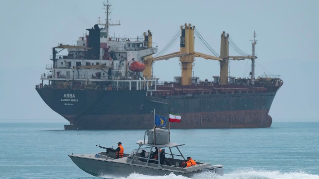 Hormuz není Černé moře. Zopakovat ukrajinský boj proti blokádě by bylo složité